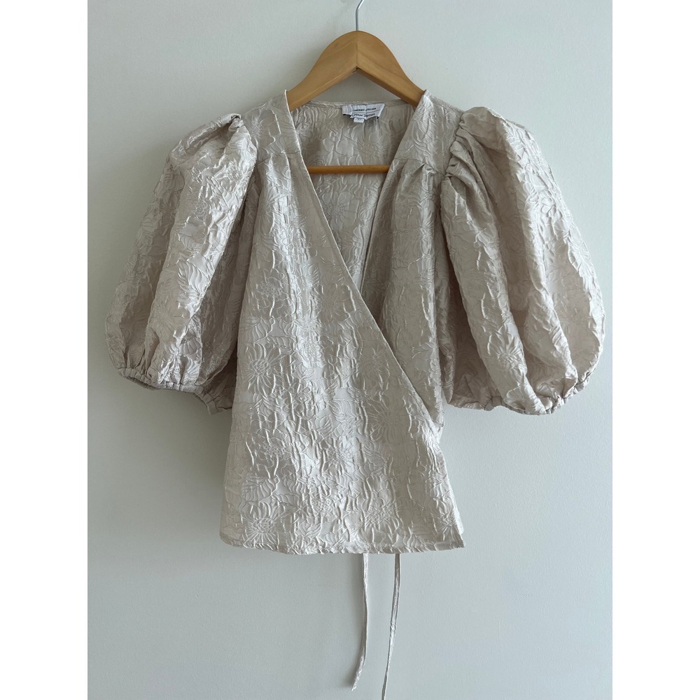 & Other Stories LA Atelier Sz 4 Ivory Jacquard Puff Sleeve Wrap Top Quiet Luxury